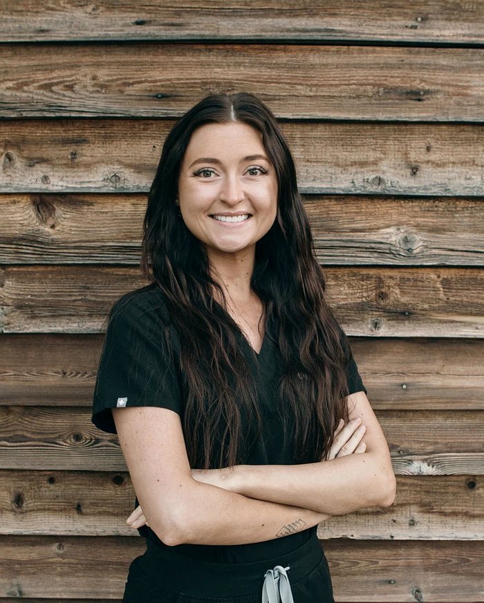 Kylee, asistente dental